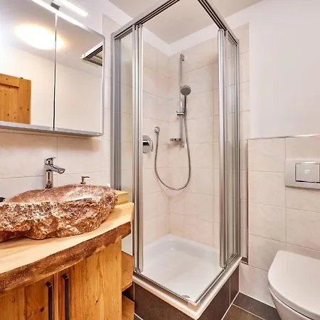 In Mit Grossem Balkon Διαμέρισμα *